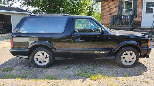 Black 1992 GMC Jimmy Typhoon