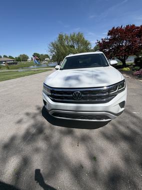 White 2023 Volkswagen Atlas 2.0T SEL
