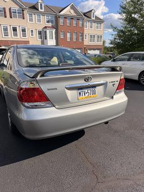 Silver 2005 Toyota Camry XLE