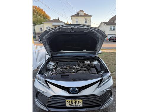 2021 Toyota Camry Hybrid LE