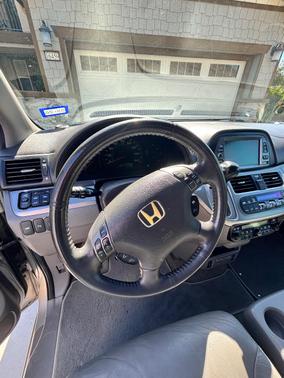 Gold 2009 Honda Odyssey Touring