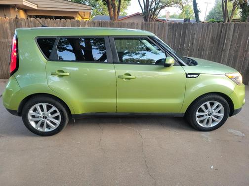 Green 2019 Kia Soul +
