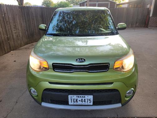 Green 2019 Kia Soul +