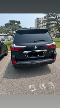 2019 Lexus LX 570 Three-Row