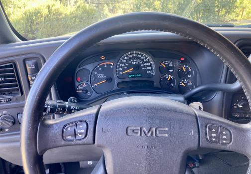 2004 GMC Sierra 2500 SLE H/D Extended Cab