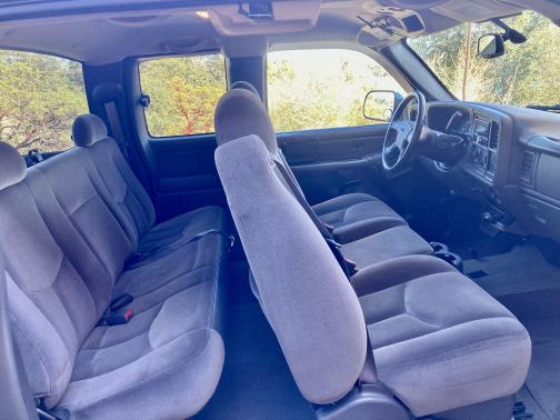 2004 GMC Sierra 2500 SLE H/D Extended Cab