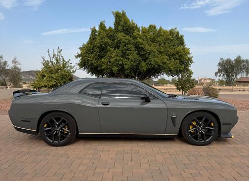 Gray 2019 Dodge Challenger GT