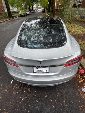 Silver 2015 Tesla Model S 85