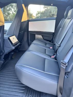 2024 Tesla Cybertruck AWD