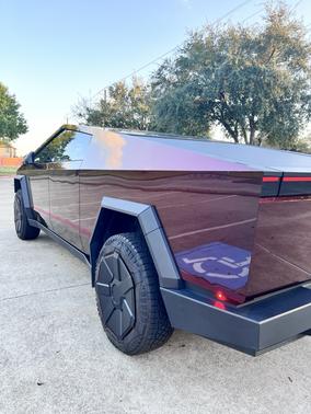 2024 Tesla Cybertruck AWD