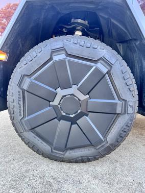 2024 Tesla Cybertruck AWD