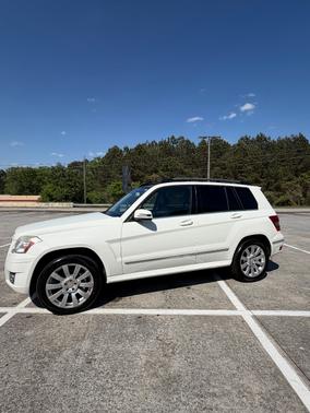 White 2011 Mercedes-Benz GLK-Class GLK 350