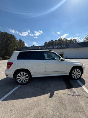 White 2011 Mercedes-Benz GLK-Class GLK 350