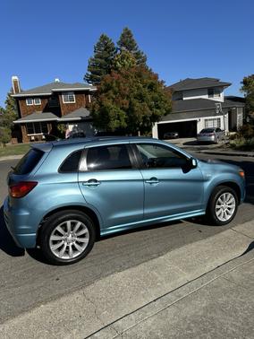 Blue 2011 Mitsubishi Outlander Sport SE