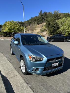 Blue 2011 Mitsubishi Outlander Sport SE