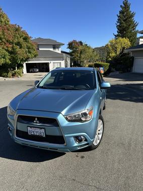 Blue 2011 Mitsubishi Outlander Sport SE