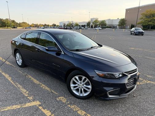2017 Chevrolet Malibu Hybrid Base