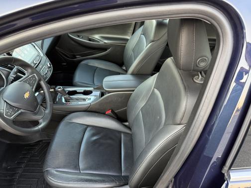 2017 Chevrolet Malibu Hybrid Base