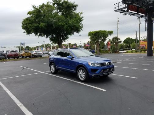 2017 Volkswagen Touareg V6 Sport w/Technology
