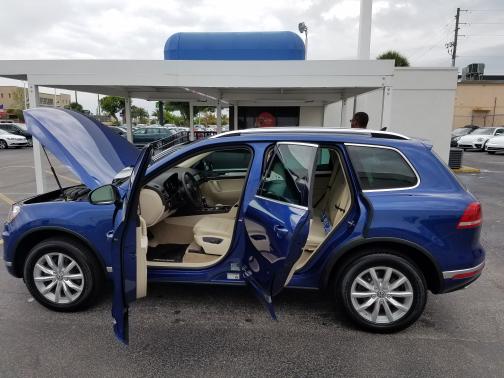 2017 Volkswagen Touareg V6 Sport w/Technology