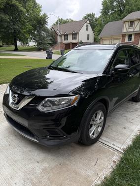 Black 2015 Nissan Rogue SV