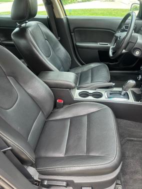 Gray 2010 Ford Fusion SEL