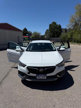 White 2018 Buick Regal TourX Preferred