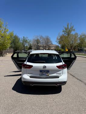 White 2018 Buick Regal TourX Preferred