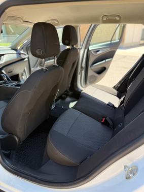 White 2018 Buick Regal TourX Preferred