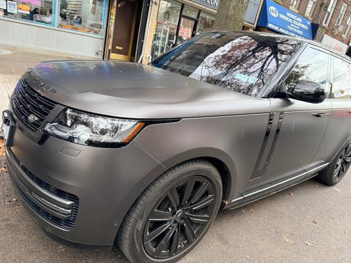 2023 Land Rover Range Rover P400 SE SWB