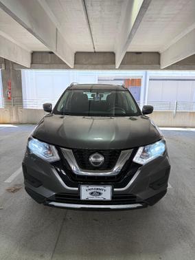 Gray 2018 Nissan Rogue SV