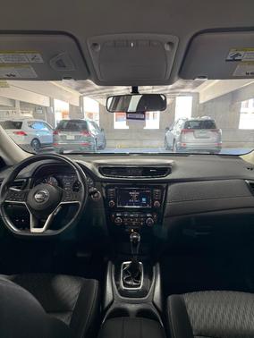 Gray 2018 Nissan Rogue SV