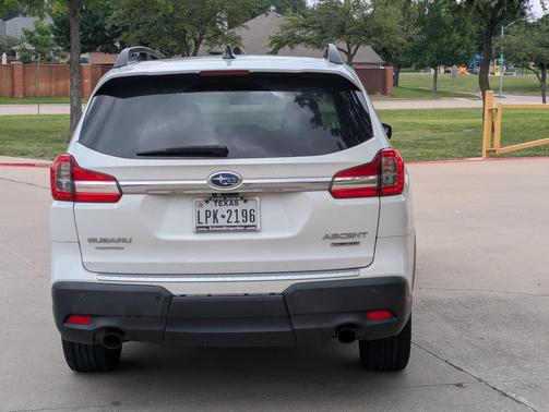 White 2019 Subaru Ascent Limited 8-Passenger