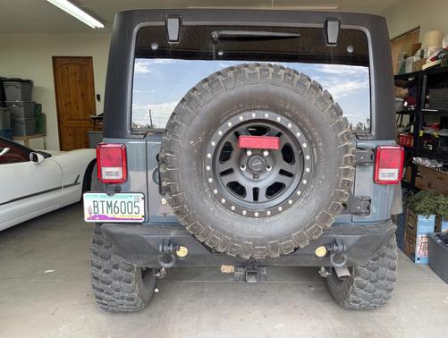 Gray 2015 Jeep Wrangler Unlimited Rubicon