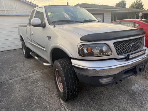 2000 Ford F-150 Work Series SuperCab