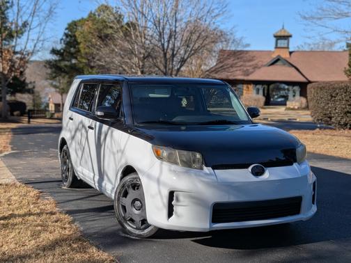 2012 Scion xB Base