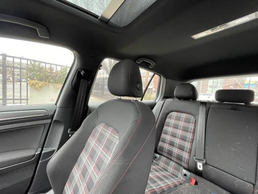 2018 Volkswagen Golf GTI 2.0T SE 4-Door