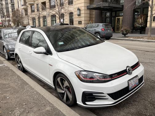 2018 Volkswagen Golf GTI 2.0T SE 4-Door