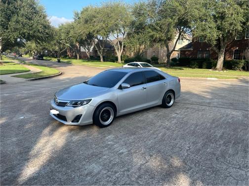 2014 Toyota Camry LE