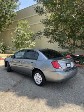 Green 2005 Saturn Ion 2