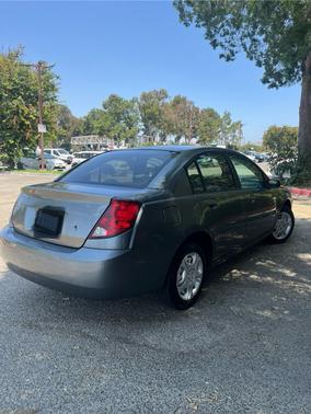 Green 2005 Saturn Ion 2