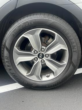 Silver 2014 Hyundai SANTA FE GLS