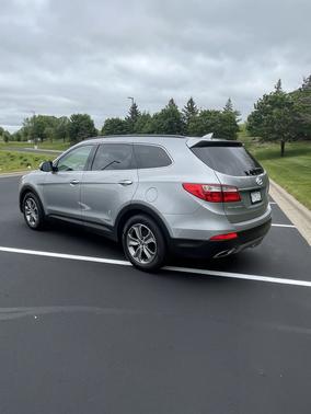 Silver 2014 Hyundai SANTA FE GLS