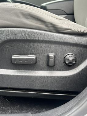 Silver 2014 Hyundai SANTA FE GLS