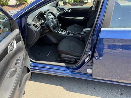 Blue 2018 Nissan Sentra SV