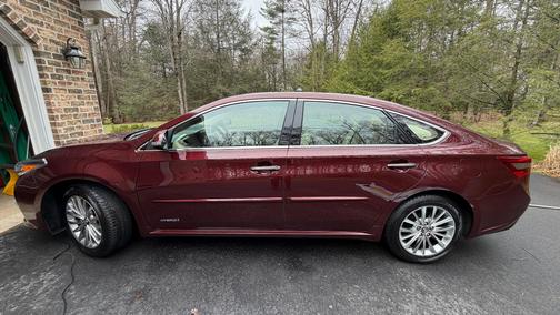 2016 Toyota Avalon Hybrid Limited