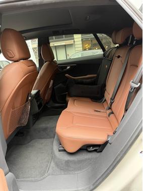 2023 Audi Q8 55 Premium Plus