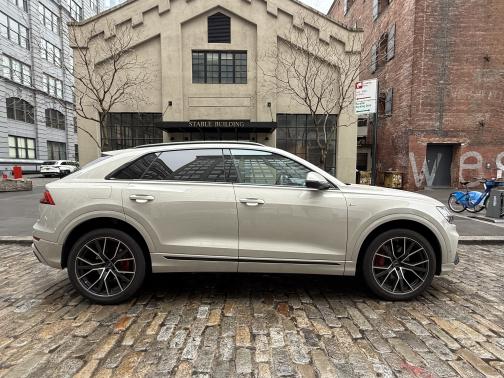 2023 Audi Q8 55 Premium Plus
