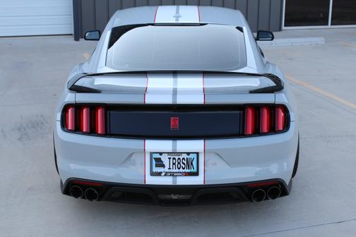 2017 Ford Shelby GT350R Base