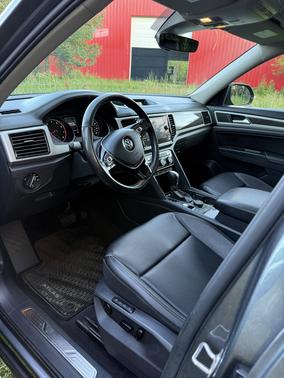 Gray 2018 Volkswagen Atlas 3.6L SEL